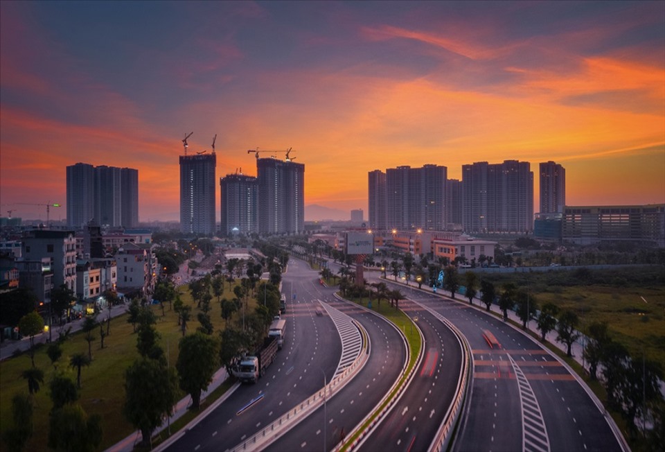 t&agrave;u điện metro vinhomes